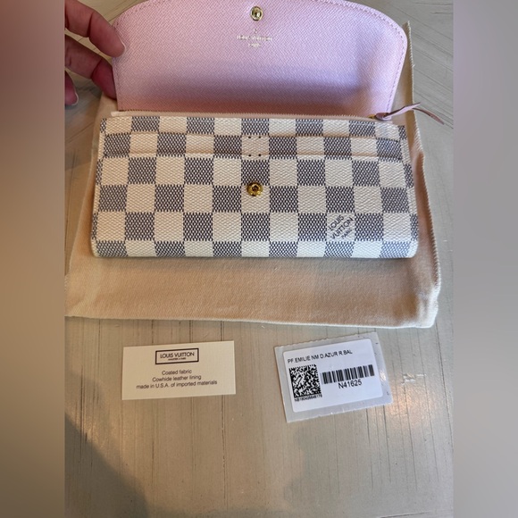 👜 AUTHENTIC LV 👜 Emilie Wallet Damier Azur Canvas w/ Rose Ballerine Interior - Picture 9 of 16